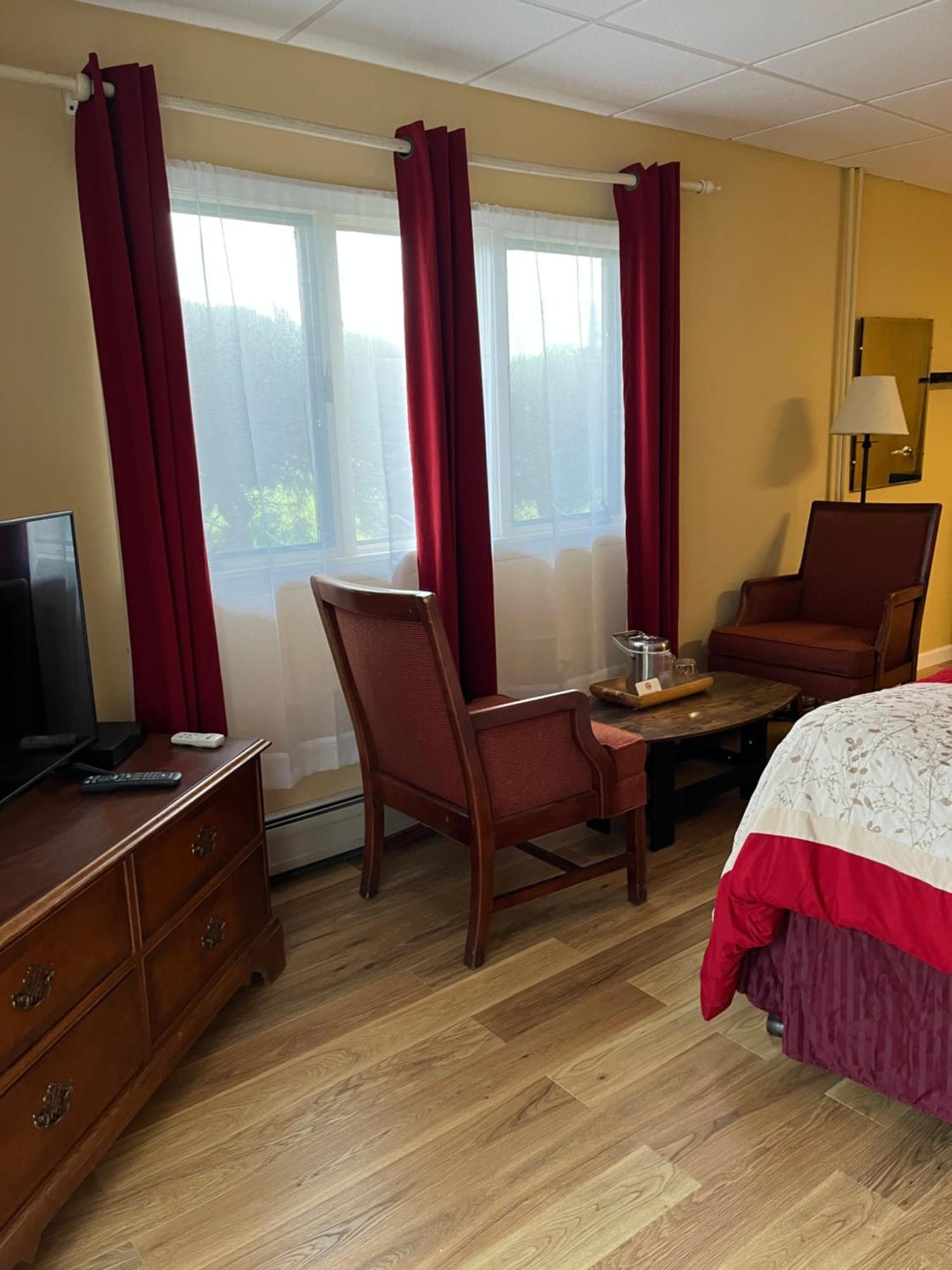 Vinehurst Inn & Suites Hammondsport Buitenkant foto