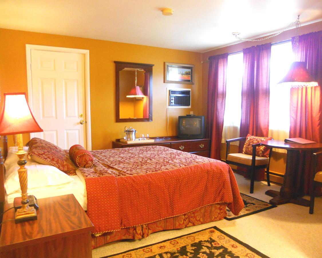 Vinehurst Inn & Suites Hammondsport Buitenkant foto