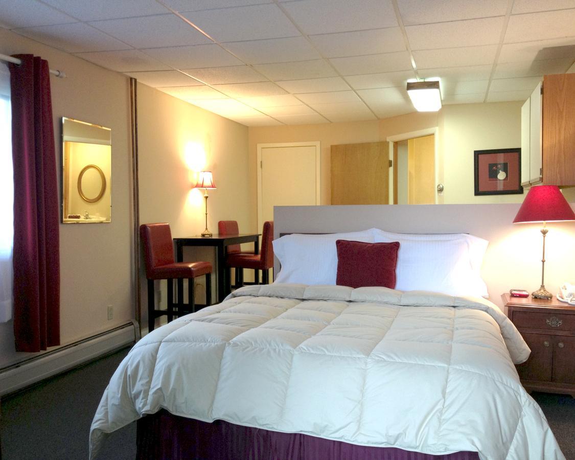 Vinehurst Inn & Suites Hammondsport Buitenkant foto