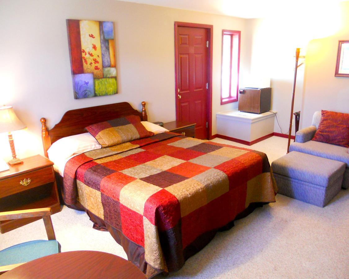 Vinehurst Inn & Suites Hammondsport Buitenkant foto